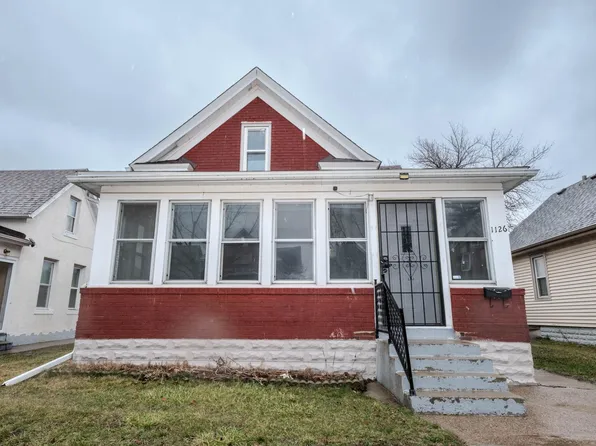 1126 Albemarle St, Saint Paul, MN 55117