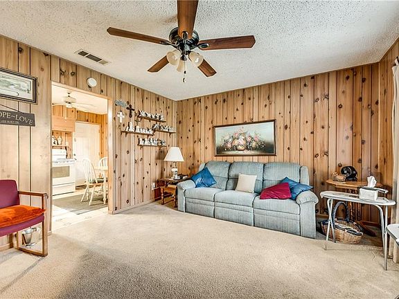 5th image of 2613 Sheilah Dr