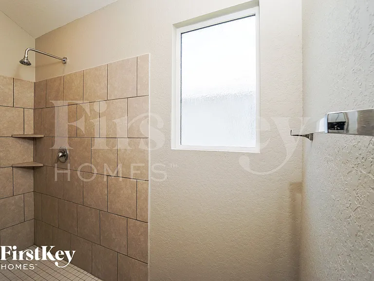 1224 Treehouse Ln — Photo 12