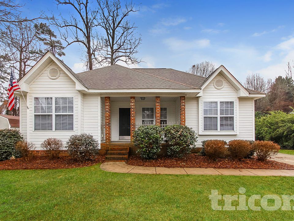 1st image of 140 Diamond Dr