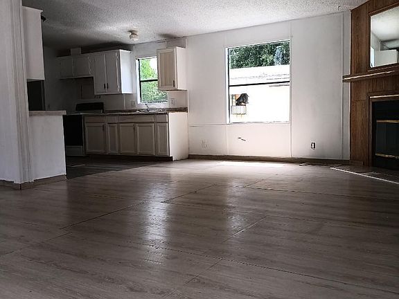 5th image of 1720 NW 38th Ave #109