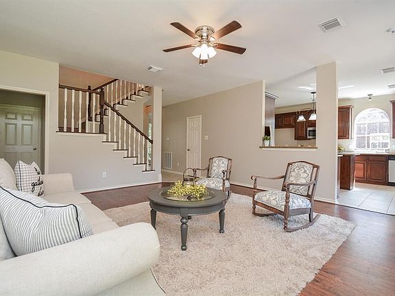 4th image of 1523 Stone Trail Dr