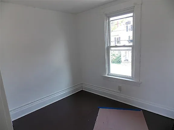 621 W Penn St — Photo 5