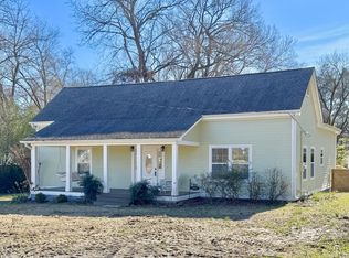 203 E Tate St, Senatobia, MS 38668