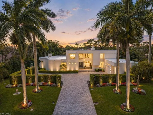 12933 Coco Plum LN, NAPLES, FL 34119
