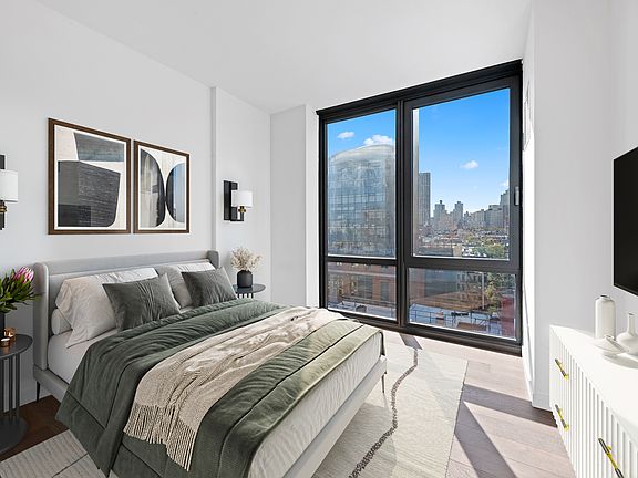 4th image of 302 E 96th St #1101