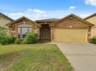 112 Langtry Ln, Jarrell, TX 76537