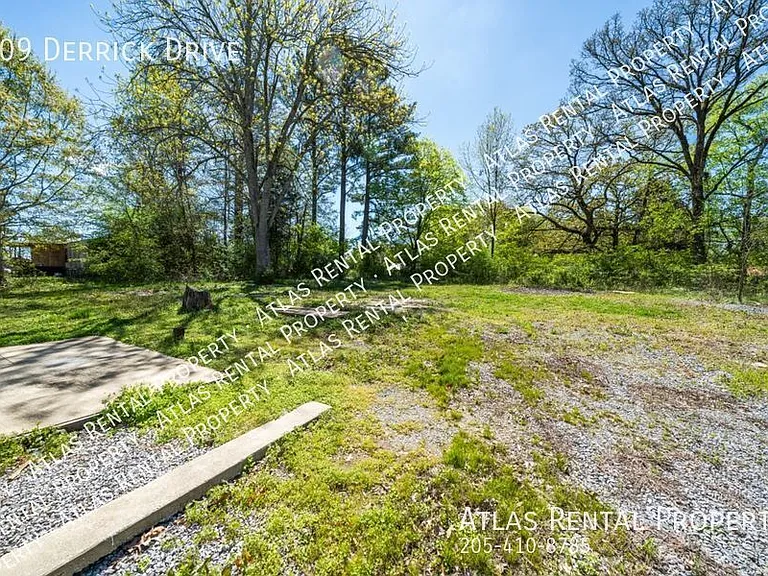 109 Derrick Dr — Photo 5