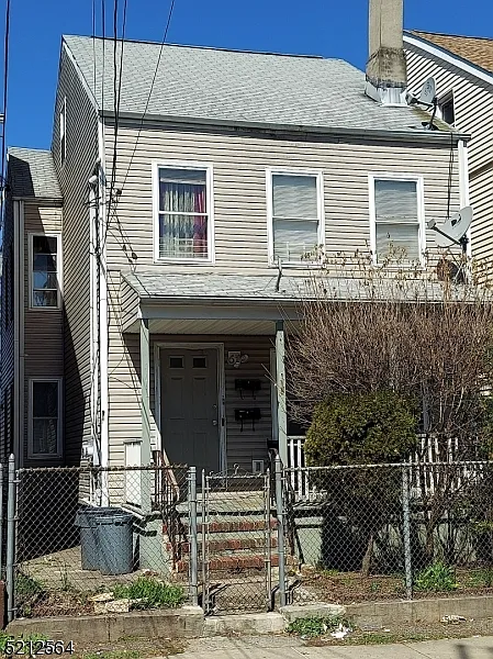 118 Butler St photo 1