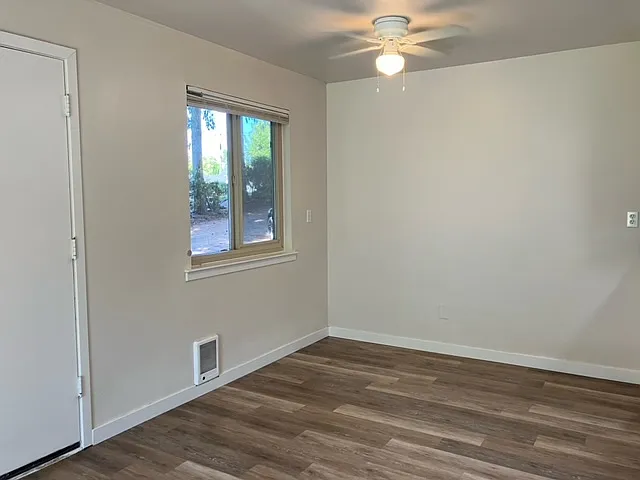 9407 23rd Ave NE #3 — Photo 6