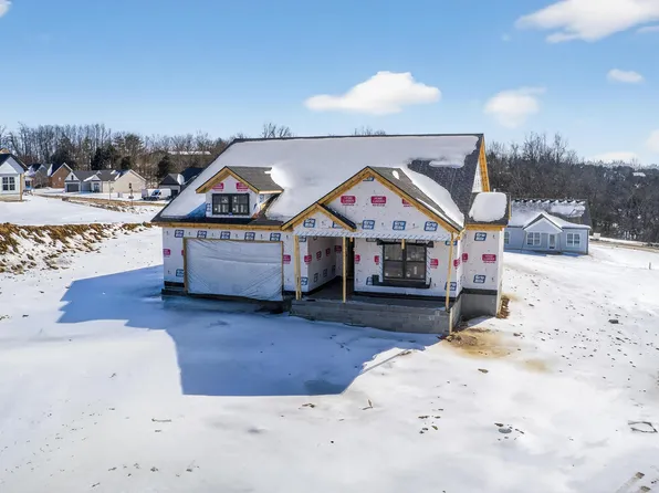 405 W Point Ct, Richmond, KY 40475