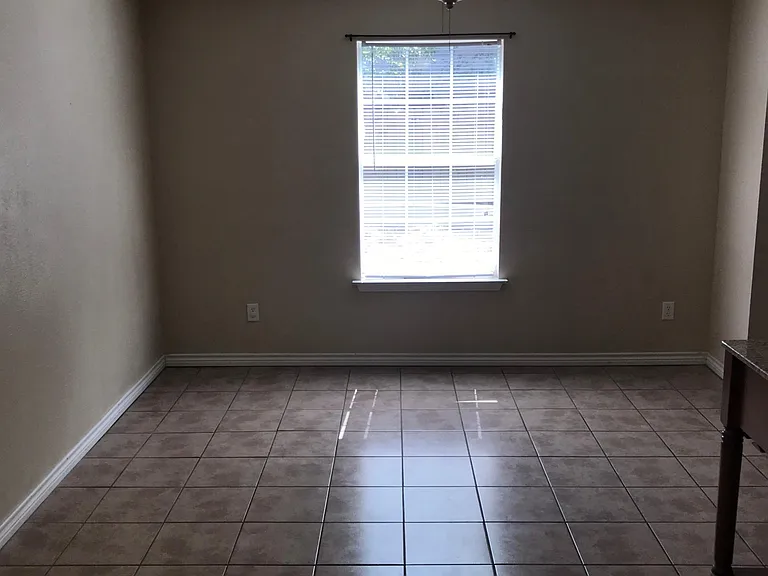 402 N Cleveland Ave — Photo 8