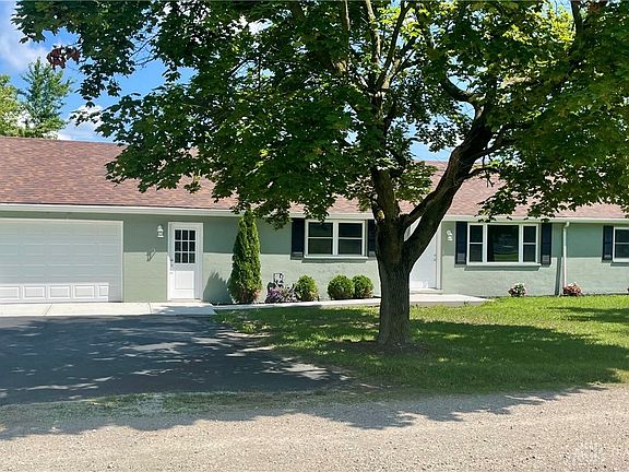 4th image of 205 Park Lane Dr