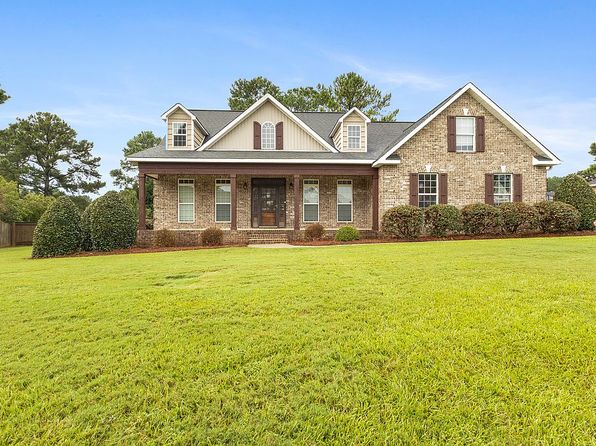 402 Knob Hill Dr