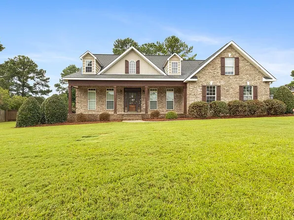 402 Knob Hill Dr, Warner Robins, GA 31088