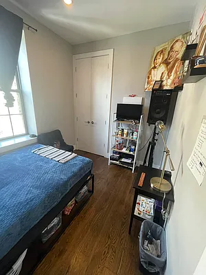 Rented by Delmark Realty LLC | media 23