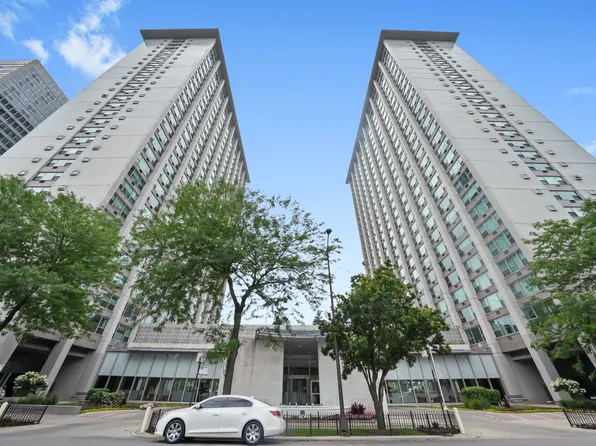 3600 N Lake Shore Dr APT 2807, Chicago, IL 60613
