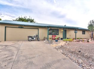 3606 Ann Cir SE, Rio Rancho, NM 87124