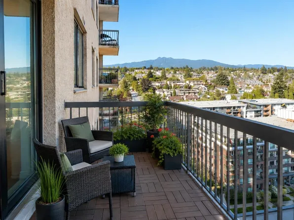 145 Saint Georges Ave #1607, North Vancouver, BC V7L 3G8