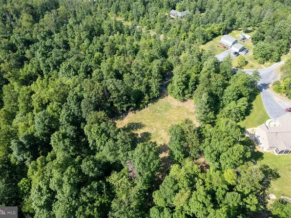 Hunter Rd, Maurertown, VA 22644