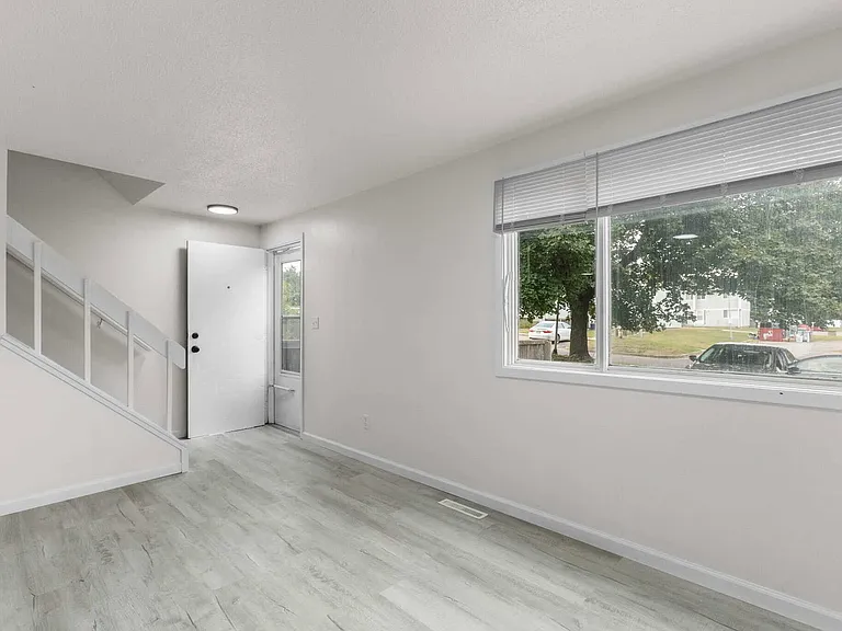 The Greenway Townhomes — Photo 7