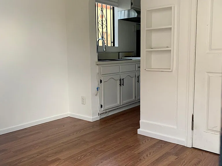 1209 E Doidge Ct — Photo 11