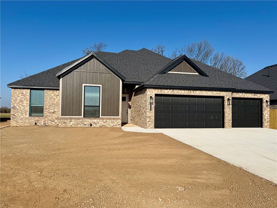 1st image of 605 Steep Hill Ln