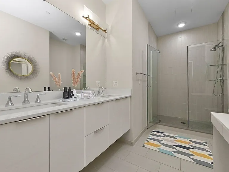 121 Portland St #202 — Photo 15