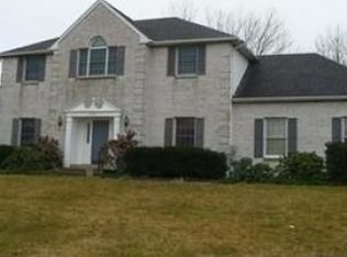 3323 Abbey Ct, Bethlehem, PA 18020