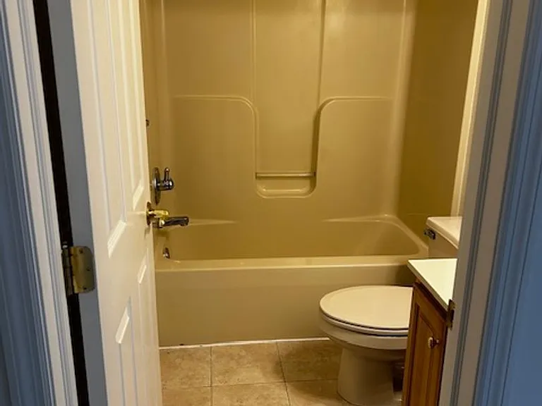 527 Oak Hill Ln — Photo 15