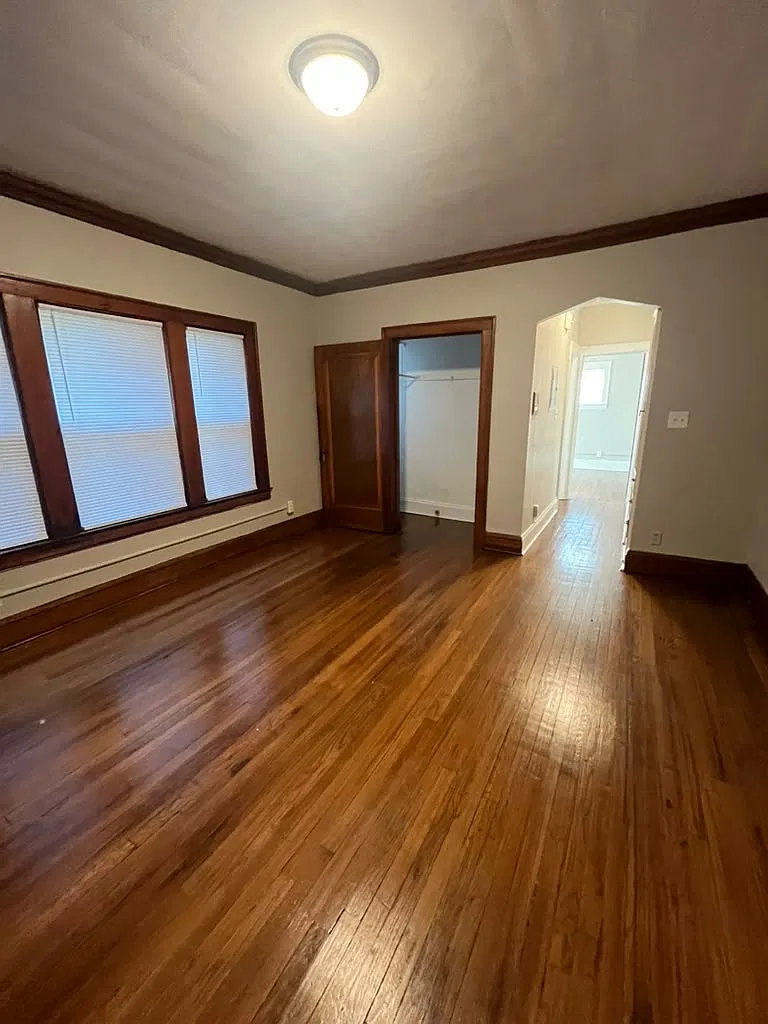 1 bed, 800 sqft, $1,100 — Photo 1