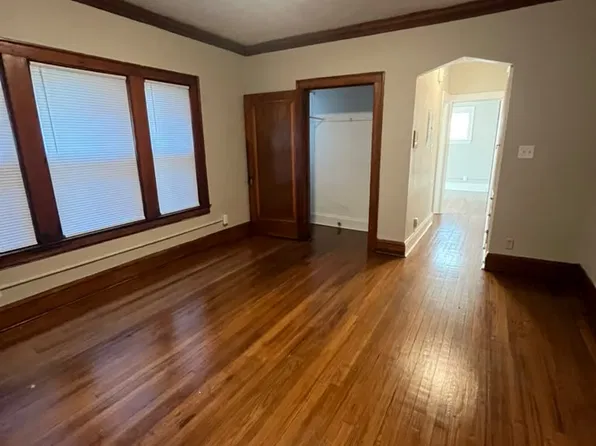 1286 Cove Ave #84-06, Lakewood, OH 44107