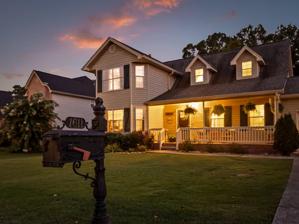 1611 Chase Meadows Cir, Hixson, TN 37343