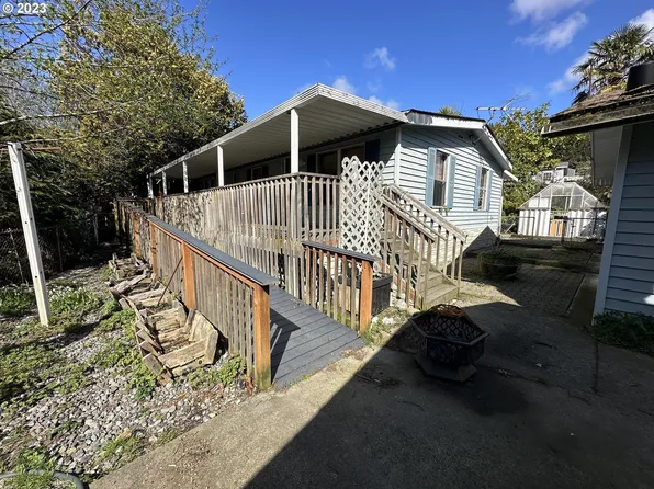 97934 Klamath Ave, Brookings, OR 97415