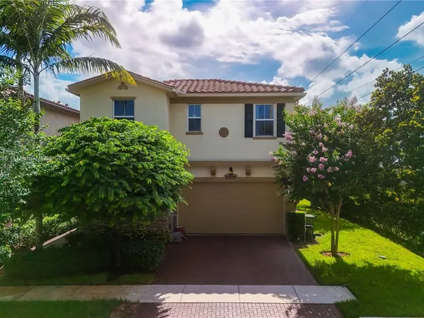 5205 Golden Eagle Ter, Davie, FL 33314