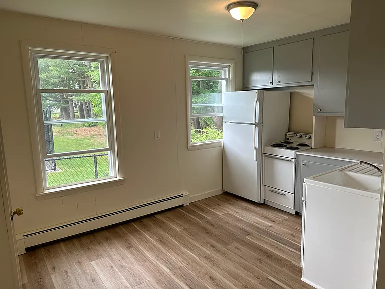 13 Browns Ct — Photo 5