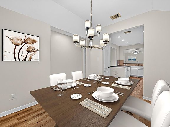 5th image of 3114 Sabine Spring Ln