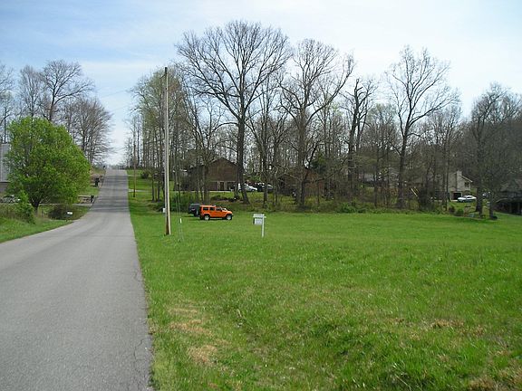 4th image of Harmony Acres Dr E