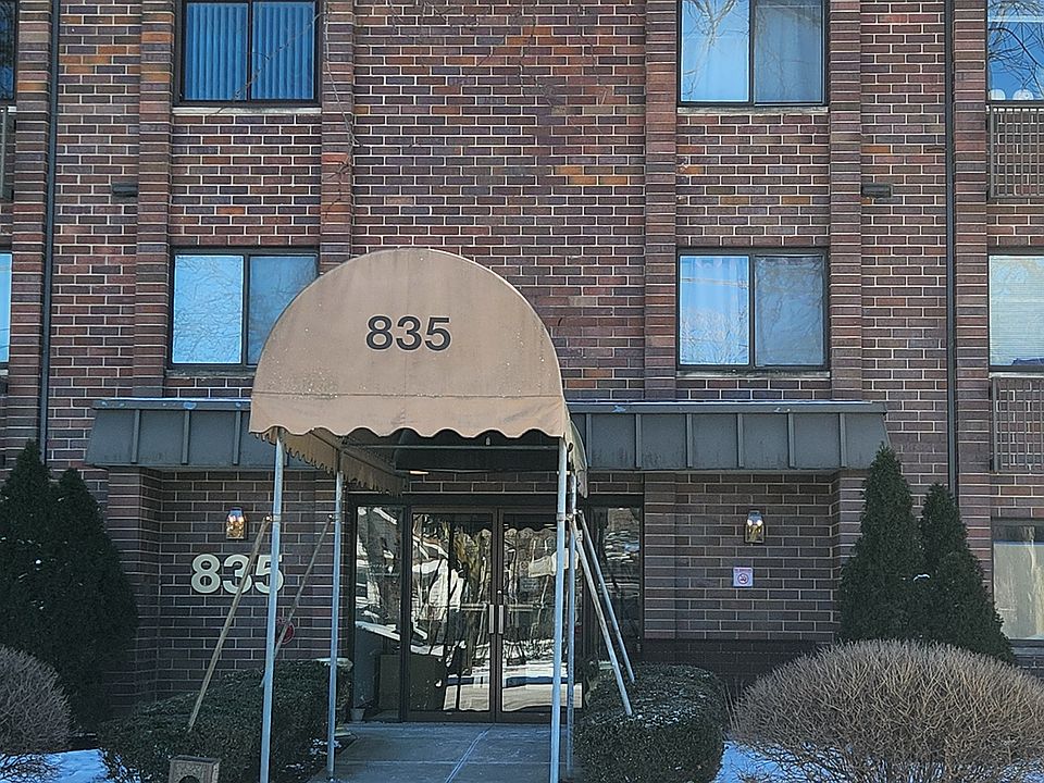 1st image of 835 Pearson St APT 102