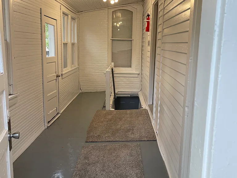 409 State St #LOWER FLOOR — Photo 13