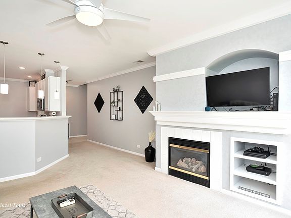 Open Floor Plan Great for Entertaining