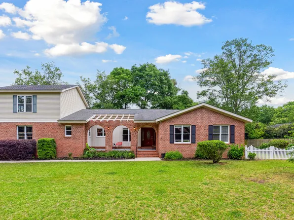 8 Held Cir, Charleston, SC 29412