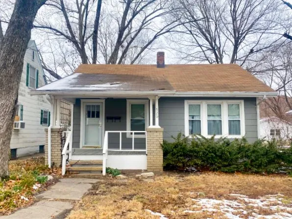 520 Thurston St #1, Manhattan, KS 66502