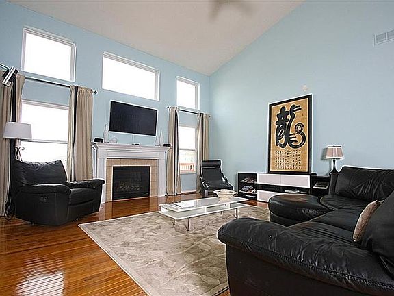 4th image of 1181 Lake Meadow Ct