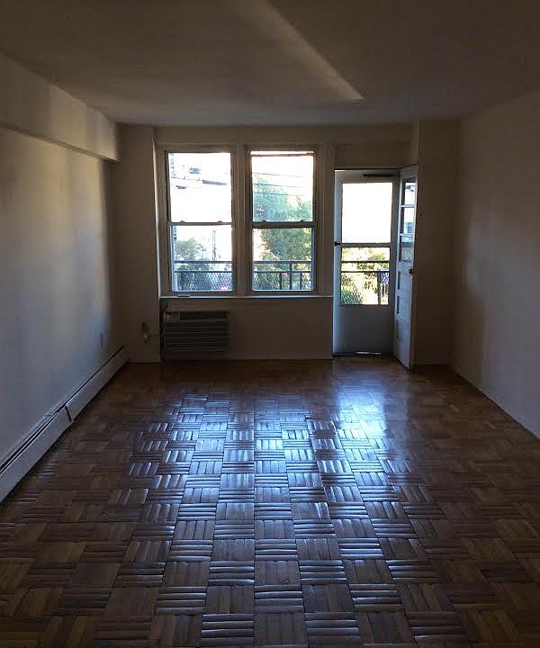 1st image of 8420 129th St #1