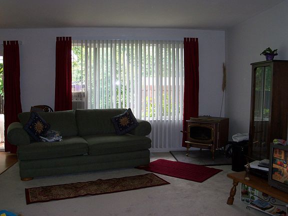 5th image of 9308 205th Ave E