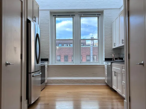 133 Mathewson St #303, Providence, RI 02903