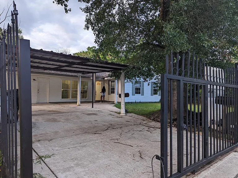 5627 Belneath St — Photo 4
