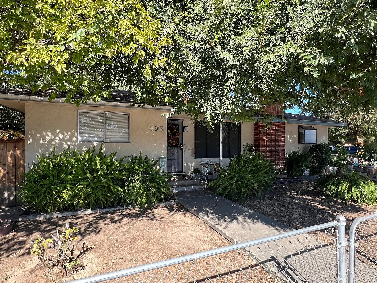Building Photo - 493 N Alta Ave #A