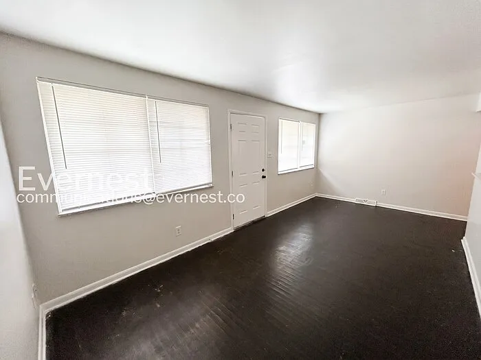 6102 Saint Paul Pl — Photo 6